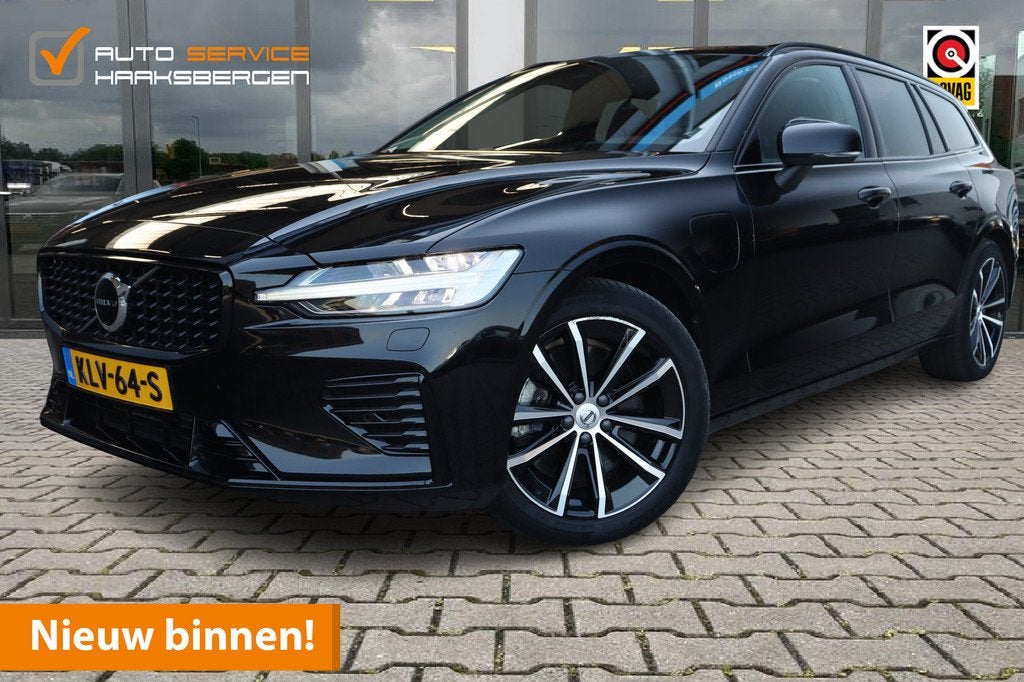 Volvo V60 2.0 T6 Plug-in hybrid AWD R-Design | Trekhaak | Me, Automaat, Gebruikt, 4 cilinders, Zwart