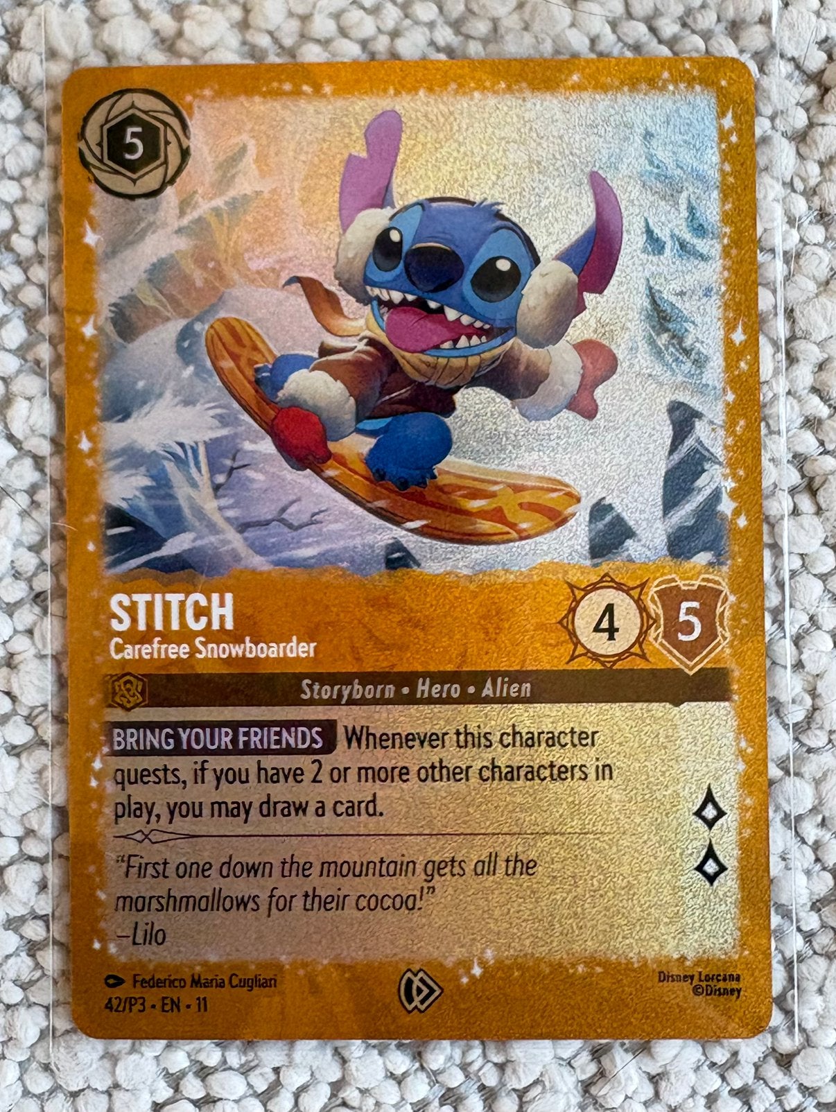 Lorcana Winterspell Promo Card Stitch Carefree Snowboarder, Ophalen of Verzenden, Nieuw, Losse kaart, Foil