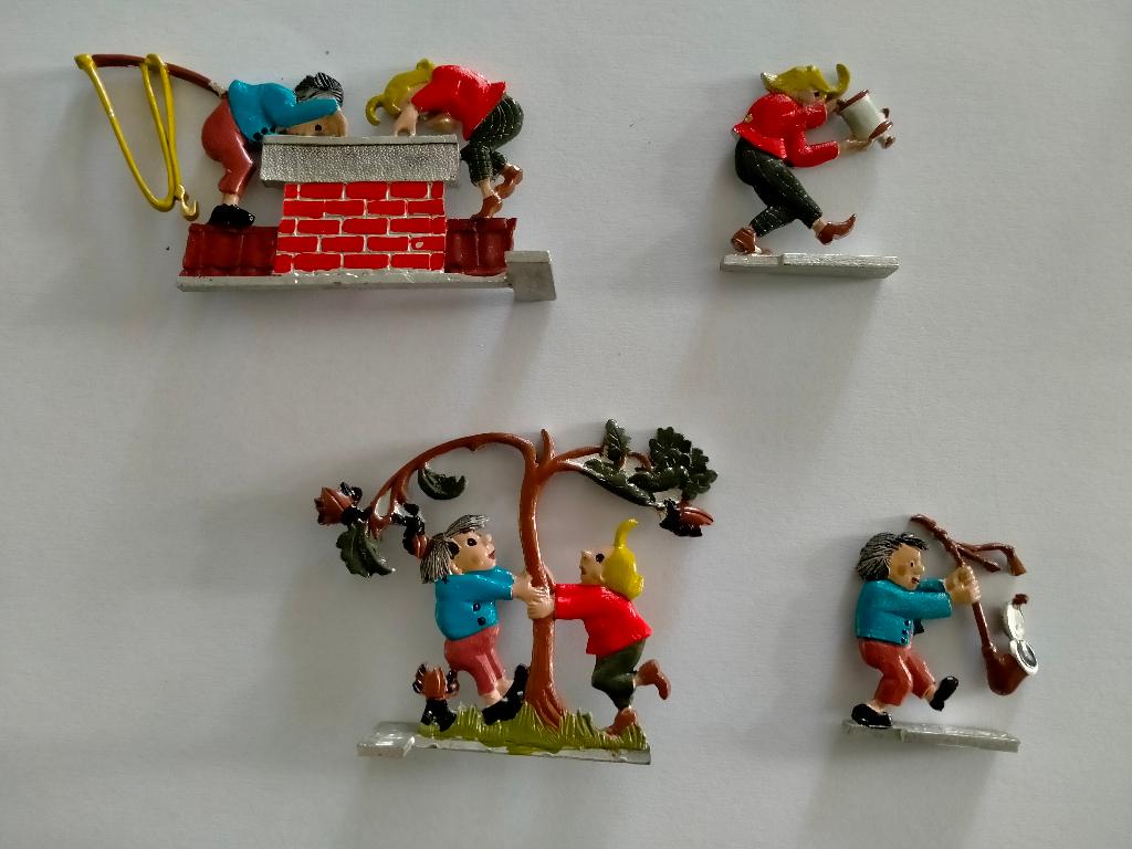 Max Und Moritz tin figuren vintage set W. Busch stripfiguren, Ophalen of Verzenden, Overige figuren, Zo goed als nieuw, Beeldje of Figuurtje