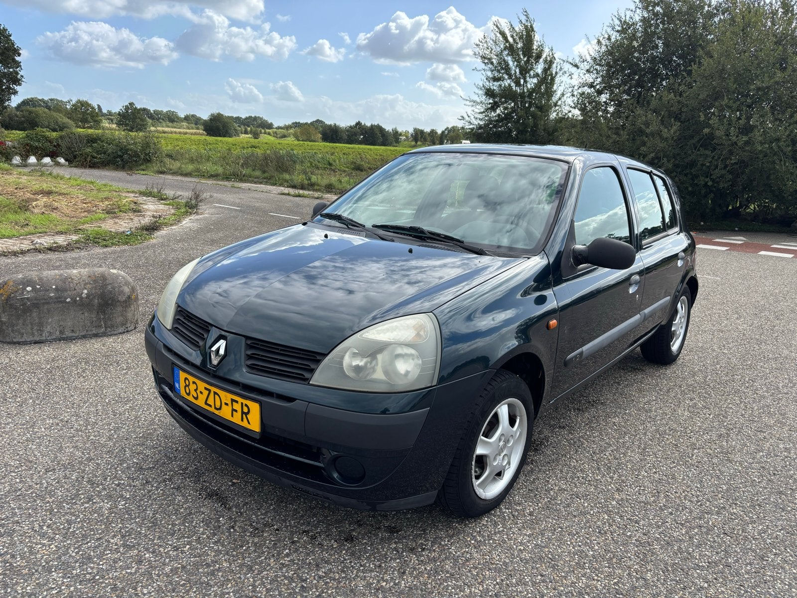 Renault Clio 1.2 E4 2004 Groen, Auto's, Voorwielaandrijving, Stof, 31 €/maand, 4 cilinders