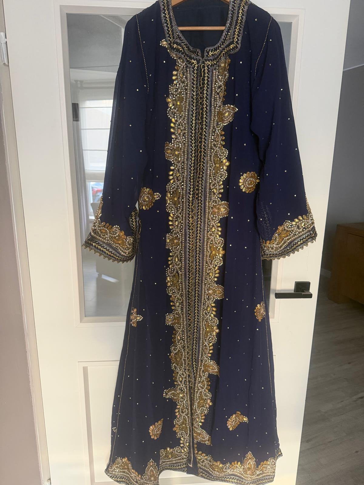 Prachtige luxe Marokkaanse Takchita te koop, Kleding | Dames, Maat 38/40 (M), Overige typen, Blauw, Ophalen of Verzenden