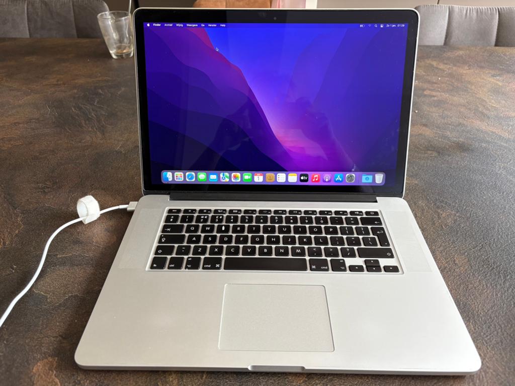 MacBook Pro A1398 - 15 inch, 16GB RAM, 2.5 GHz i7, Computers en Software, Apple Macbooks, MacBook Pro, Gebruikt, 2 tot 3 Ghz, 15 inch