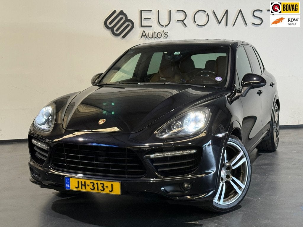 Porsche Cayenne 4.8 Turbo 501PK! Carplay Leder Bekleding Nie, Auto's, Automaat, Gebruikt, 501 pk, 138 €/maand