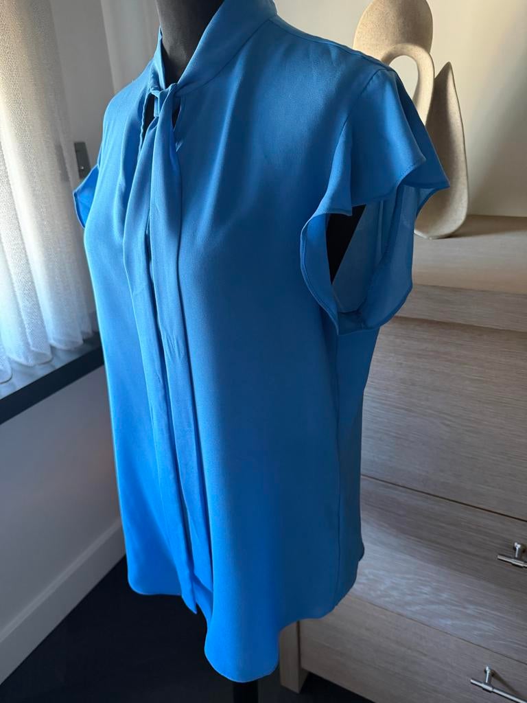 Steffen Schraut blauwe blouse met strikkraag, Kleding | Dames, Ophalen of Verzenden, Zo goed als nieuw, Maat 38/40 (M), Blauw