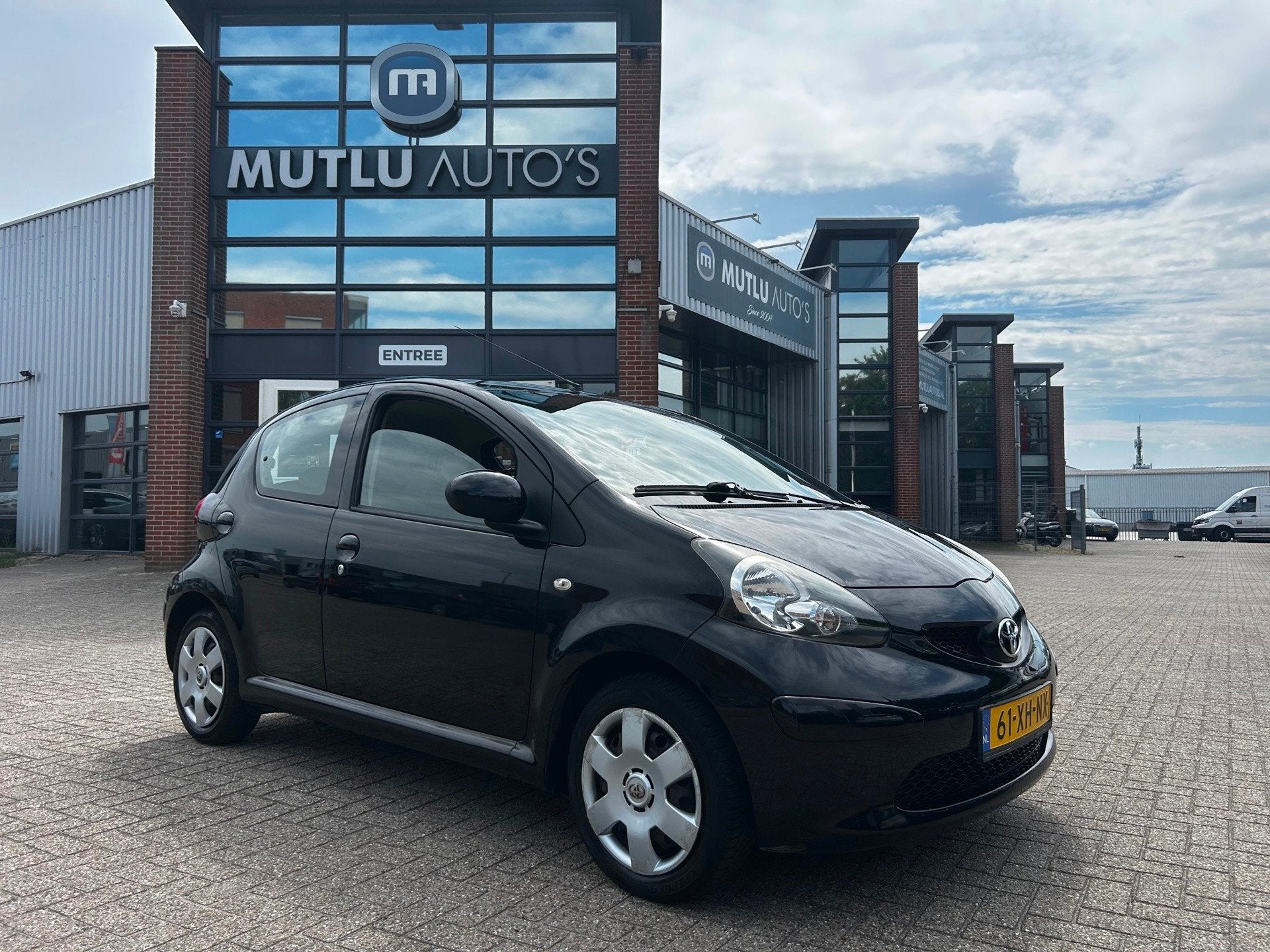 Toyota Aygo 1.0-12V + 5deurs NAP APK ELEKRAMEN, Voorwielaandrijving, Gebruikt, 4 stoelen, Origineel Nederlands