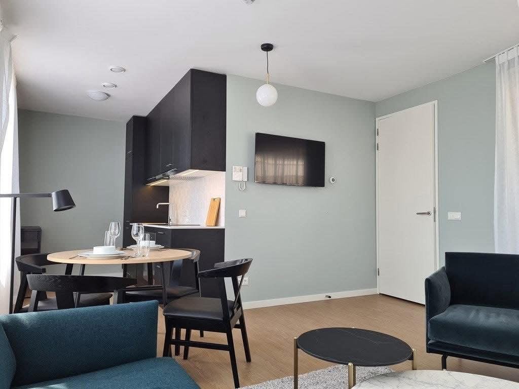 Noordereiland Rotterdam Burgem.Hoffmanstraat,€ 1.950.-month, Huizen en Kamers, Huizen te huur, Rotterdam, 75 m², Via bemiddelaar