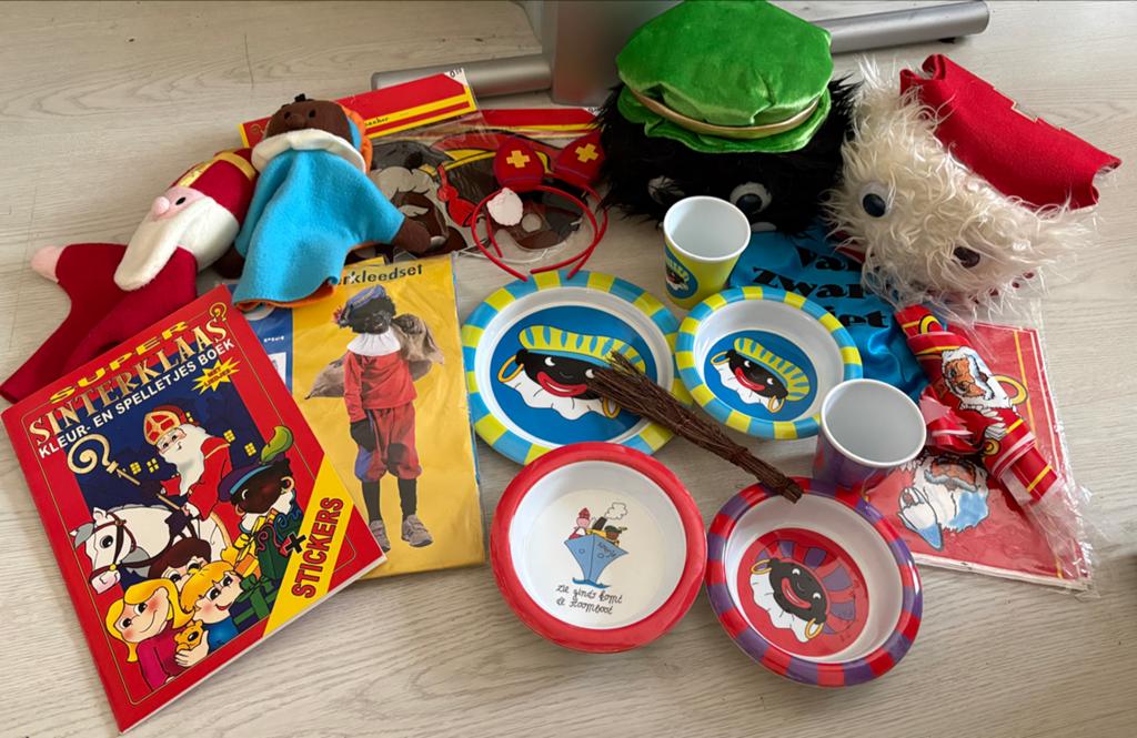 Heel veel sinterklaasspullen, Ophalen, Zo goed als nieuw