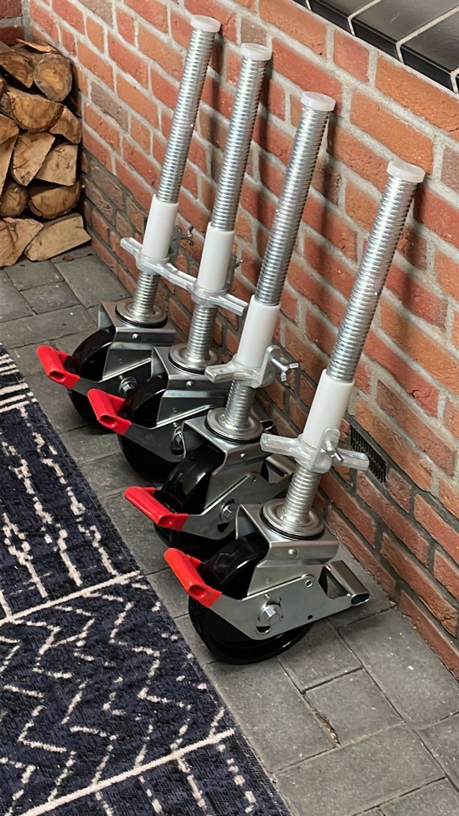 4 Nieuwe dubbel geremde steigerwielen, Ophalen, Nieuw, Rolsteiger of Kamersteiger, 5 meter of hoger