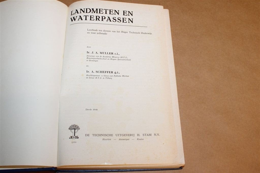 Landmeten en Waterpassen — Leerboek met Kaart, 1962, Ophalen of Verzenden, Gelezen, Bouwkunde
