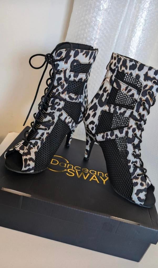 Nieuwe Dansschoenen Salsa/Bachata/Kizomba - Hak 9.5cm, Kleding | Dames, Schoenen, Ophalen of Verzenden, Zo goed als nieuw, Zwart