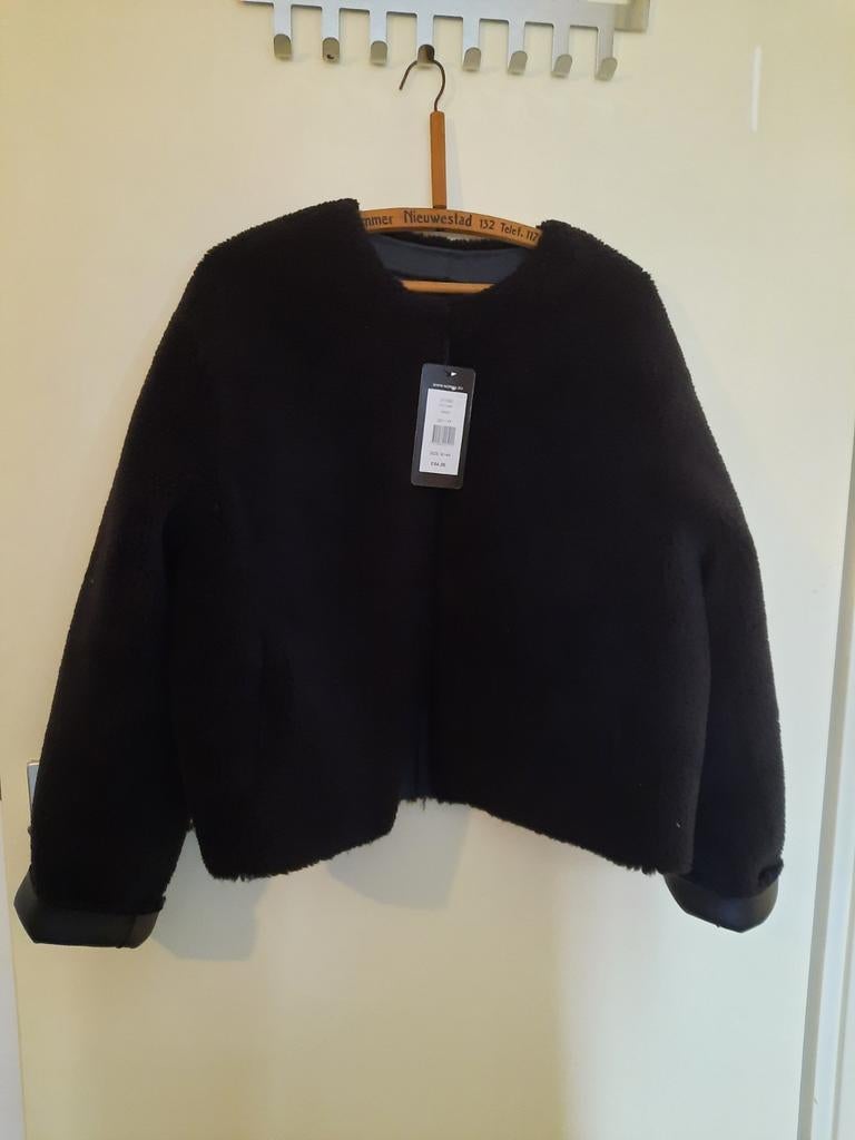 Nieuwe zwarte Norah "Fur coat" maat 42-44, Ophalen