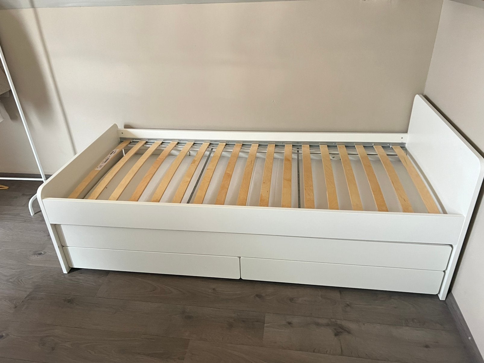Uitschuifbaar bed met lades. Ikea, Ophalen, 90 cm, Eenpersoons, Wit