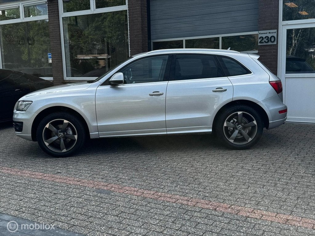 Audi Q5 2.0 TFSI QUATTRO AUT NAVI/CRUISE/PDC/TREKHAAK, Auto's, Automaat, Euro 5, Gebruikt, Parkeersensor
