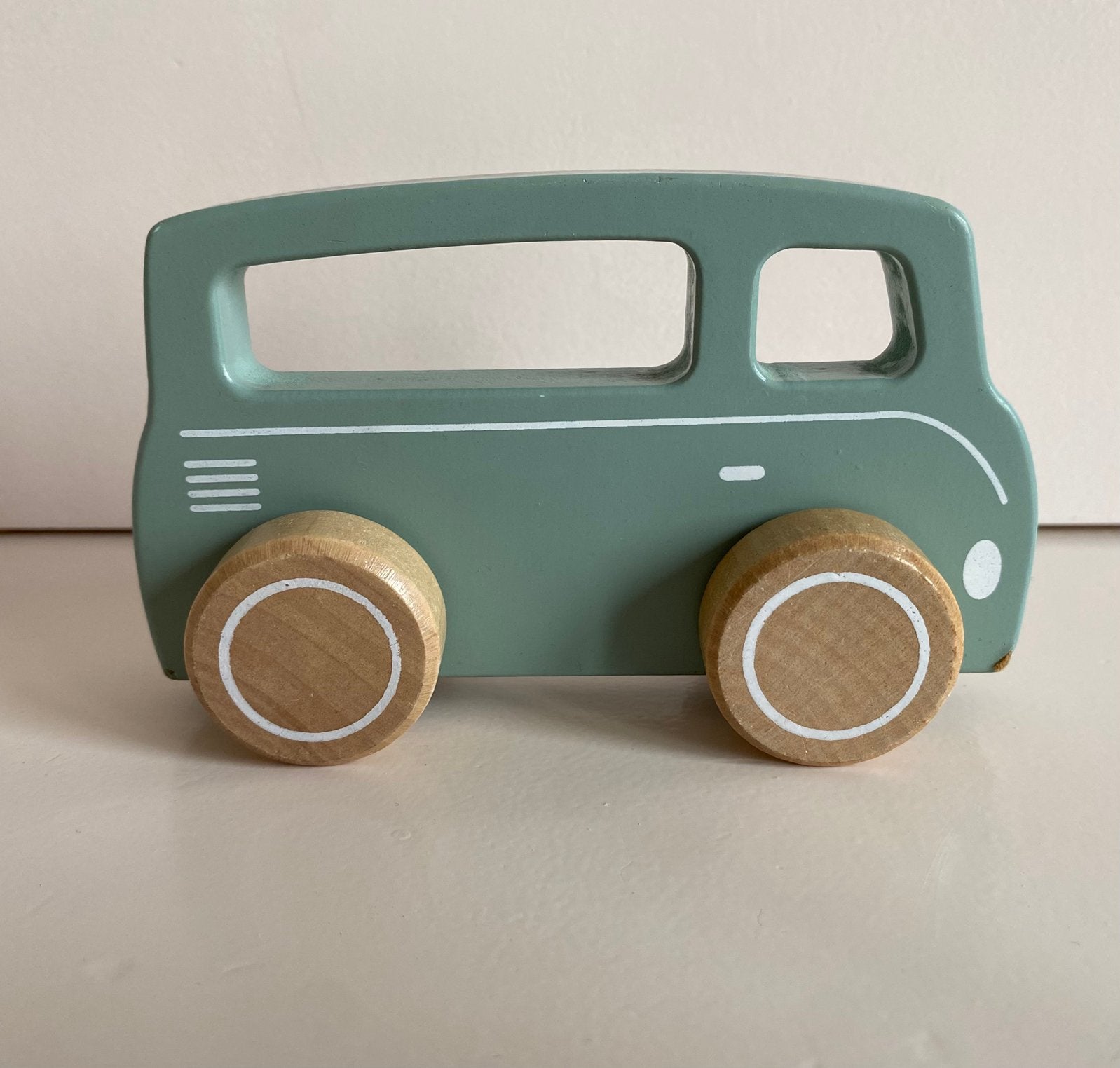Houten bus van little Dutch, Kinderen en Baby's, Speelgoed | Houten speelgoed, Ophalen of Verzenden, Zo goed als nieuw, Overige typen
