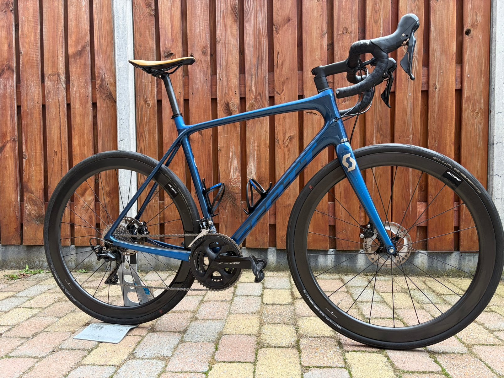 Scott Addict Disc 20, Zo goed als nieuw, Meer dan 20 versnellingen, Schijfrem, 53 tot 57 cm