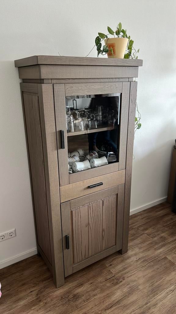 Vitrine buffet kast. 165 x 76 x 44,5 cm, Ophalen, 50 tot 100 cm, Zo goed als nieuw, 150 tot 200 cm