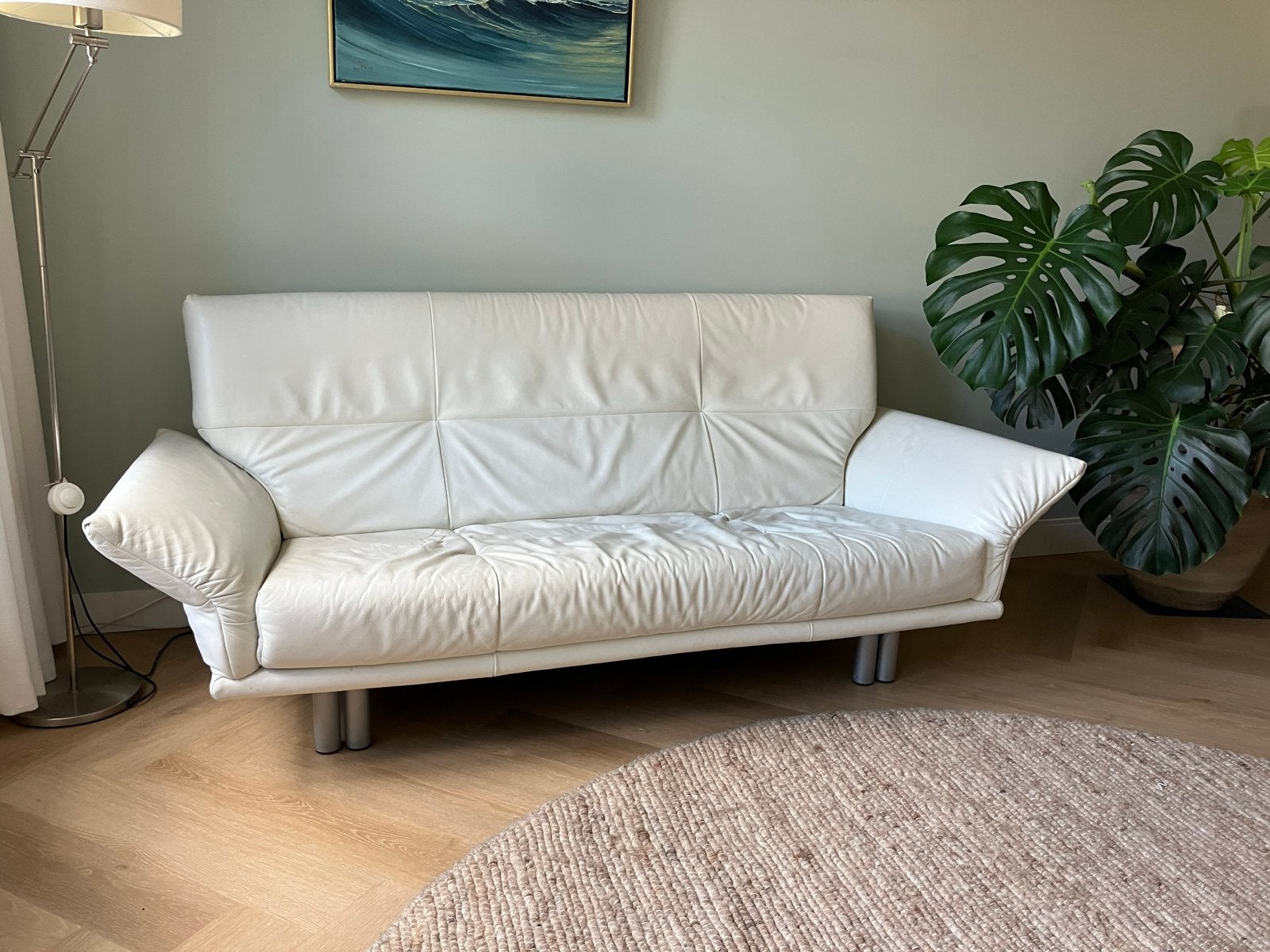 Comfortabele witte leren tweepersoonsbank, Gebruikt, 150 tot 200 cm, Driepersoons, Ophalen of Verzenden