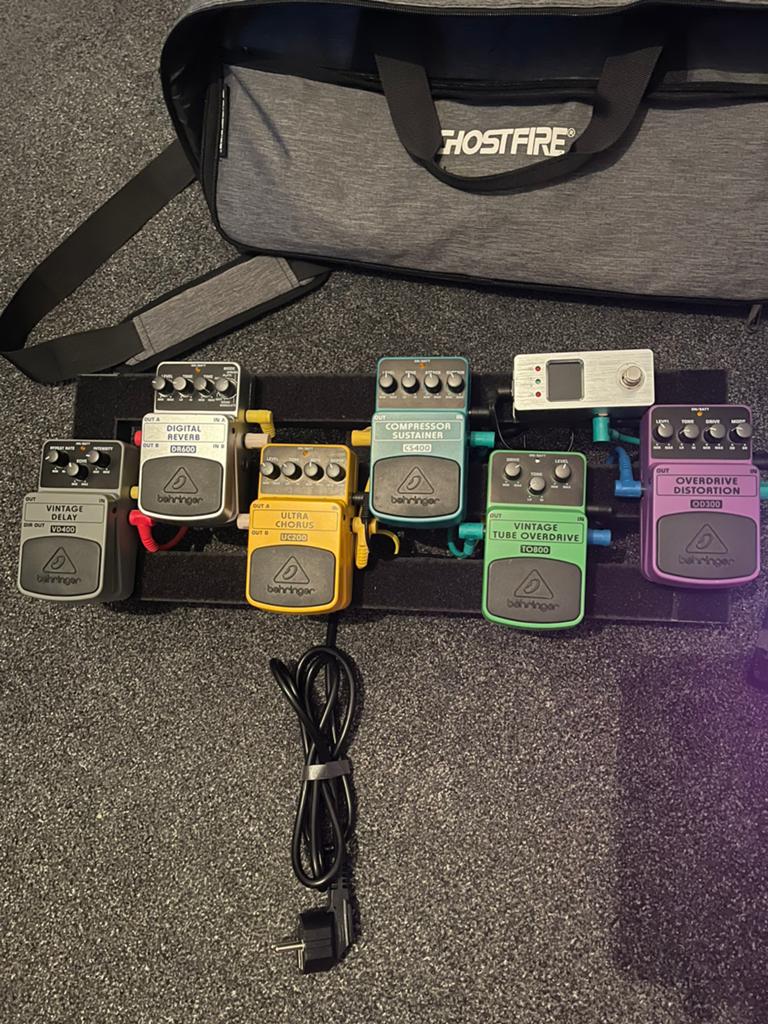 Pedalboard, Ophalen, Zo goed als nieuw, Chorus