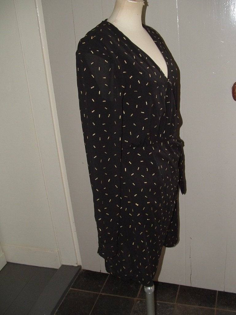 Loavies korte jurk overslagjurk maat M zwart met goudglitter, Maat 38/40 (M), Zwart, Ophalen of Verzenden, Boven de knie