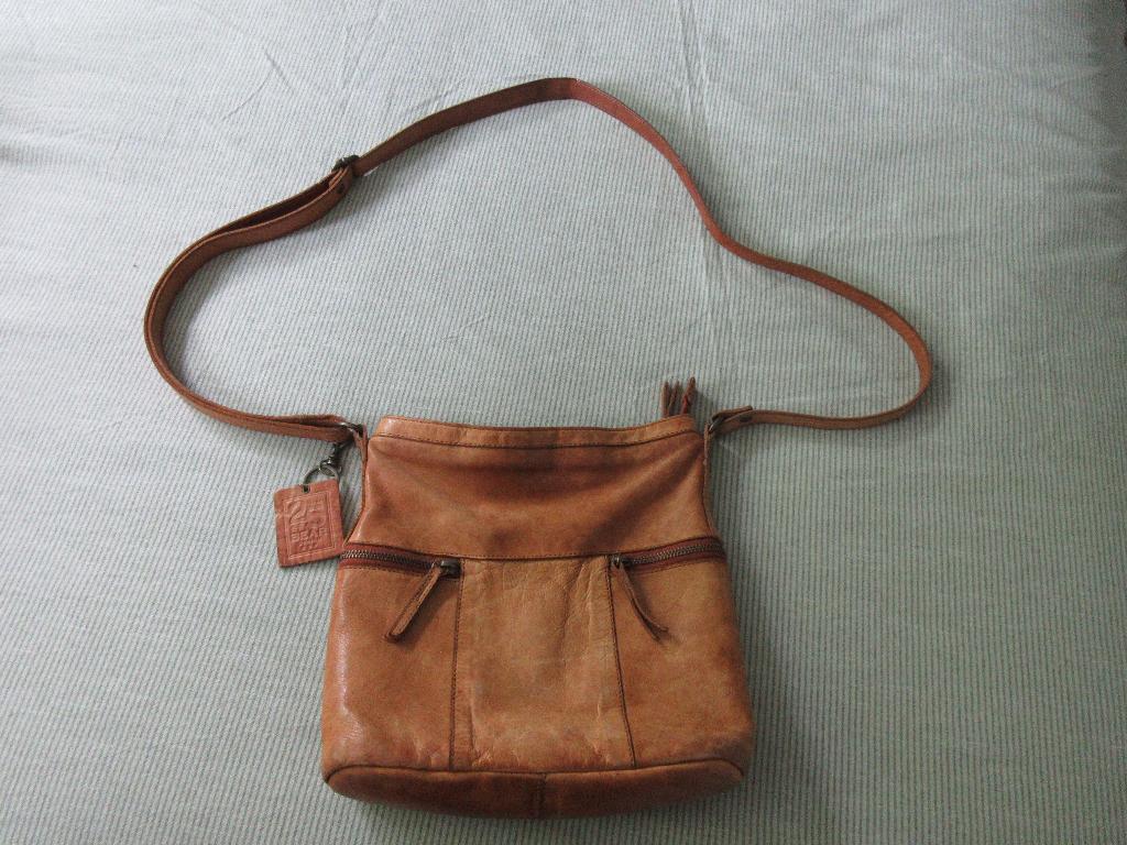 Bruin leren tas, schoudertas. Bear design, leer, tas Cognac, Ophalen of Verzenden, Gebruikt, Bruin, Schoudertasje