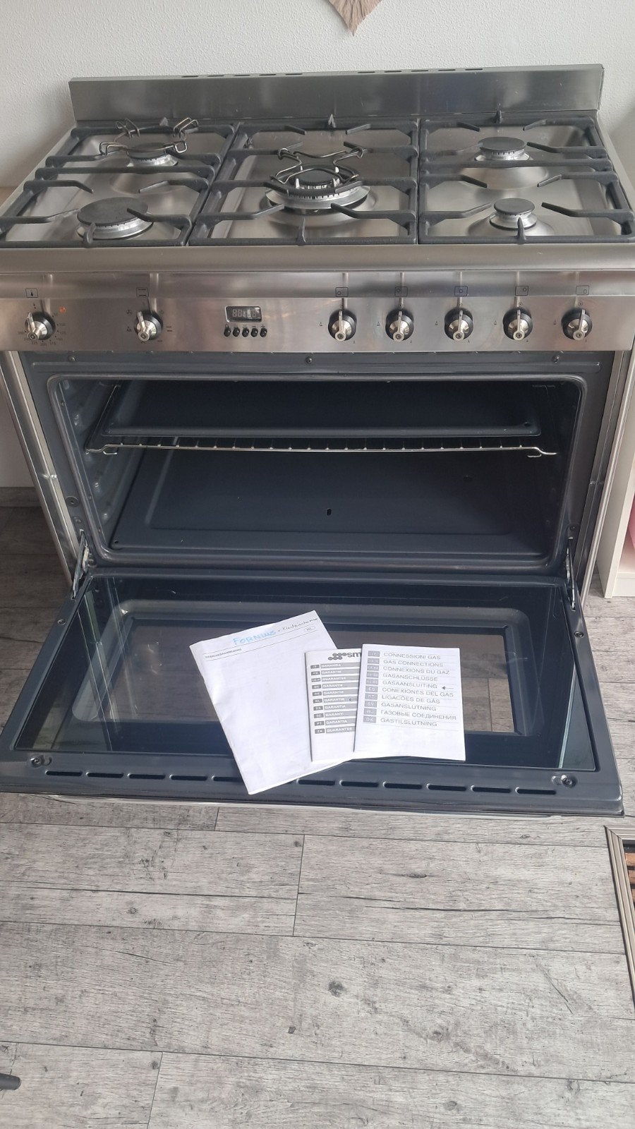 SMEG RVS 5 PITS GASFORNUIS MET ELECTRISCHE OVEN, Witgoed en Apparatuur, Fornuizen, Ophalen, 60 cm of meer, Gas, Vrijstaand