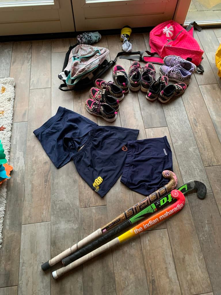 Complete hockeyuitrusting: sticks, schoenen, kleding, tassen, Sport en Fitness, Hockey, Ophalen of Verzenden, Gebruikt, Stick