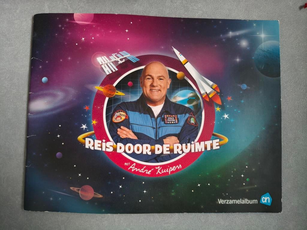 Reis door de Ruimte. Volgeplakt stickerboek., Ophalen of Verzenden