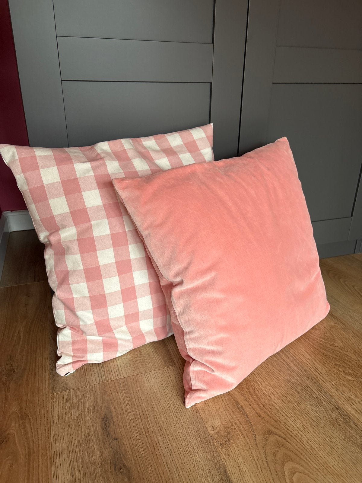 2 Ikea kussens 50x50 met hoes, Ophalen of Verzenden, Gebruikt, Roze, Vierkant