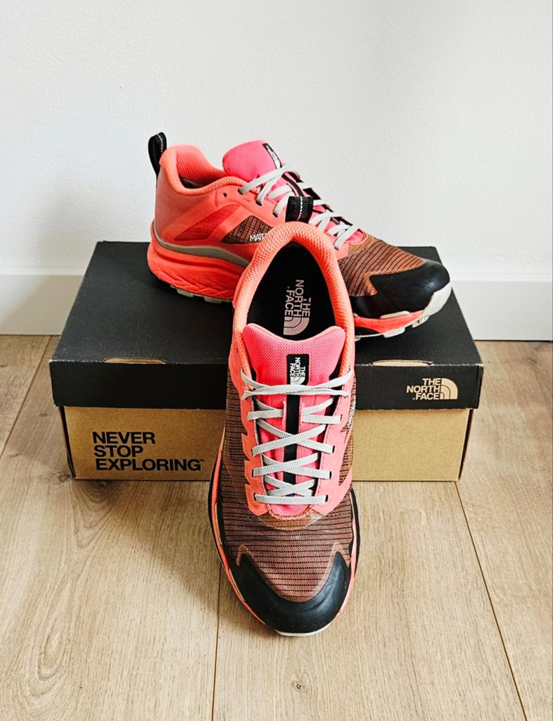 The North Face Trailschoenen Roze, Sportschoenen, Ophalen of Verzenden, The North Face, Roze