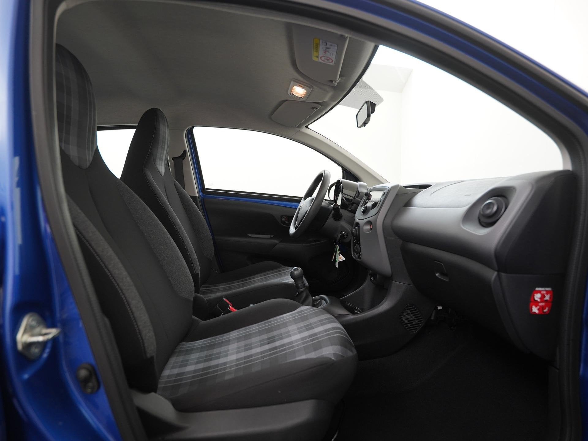Peugeot 108 1.0 e-VTi Active | Airco | 12 mnd Garantie |, Auto's, Voorwielaandrijving, 12 maanden, Stof, Gebruikt