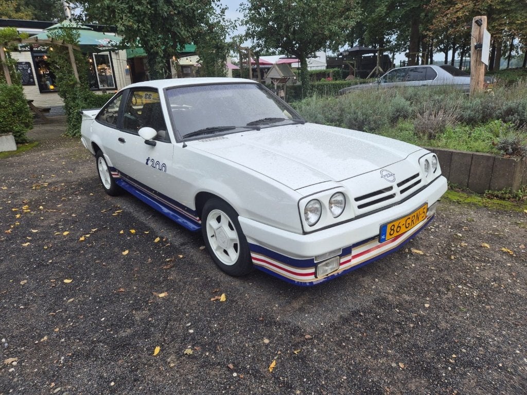 Opel Manta 2.0 I 200 1984 Wit, Auto's, 1018 kg, Zwart, 4 cilinders, Wit