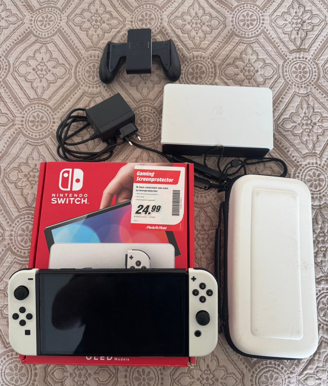 Nintendo Switch Oled - Wit, Spelcomputers en Games, Ophalen, Zo goed als nieuw, Met 1 controller, Switch OLED