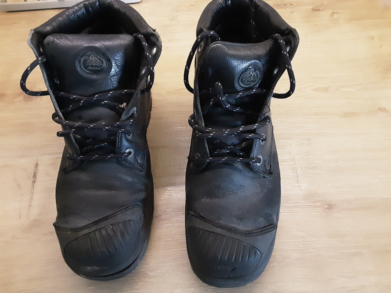 Bata veiligheidschoen, Ophalen of Verzenden, Zo goed als nieuw