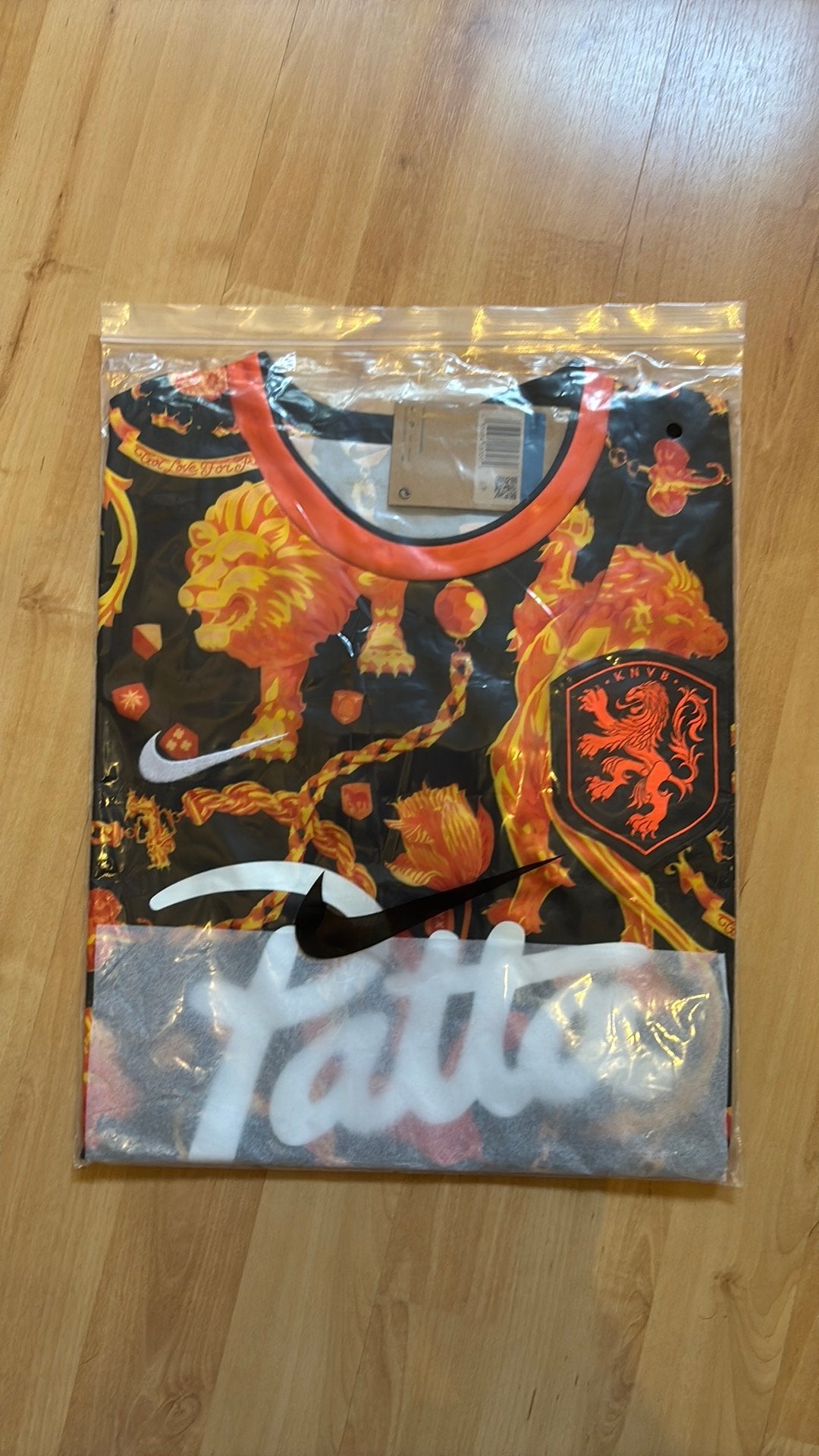 Patta Warmloop shirt Nederlands elftal 2026, Ophalen, Nieuw, Maat 48/50 (M), Oranje
