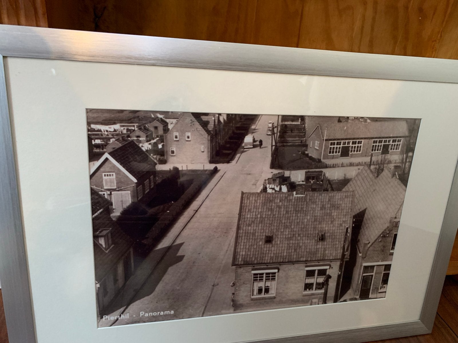 Piershil Panorama: Oude foto Voorstraat richting Julianastra, Antiek en Kunst, Kunst | Tekeningen en Foto's, Ophalen