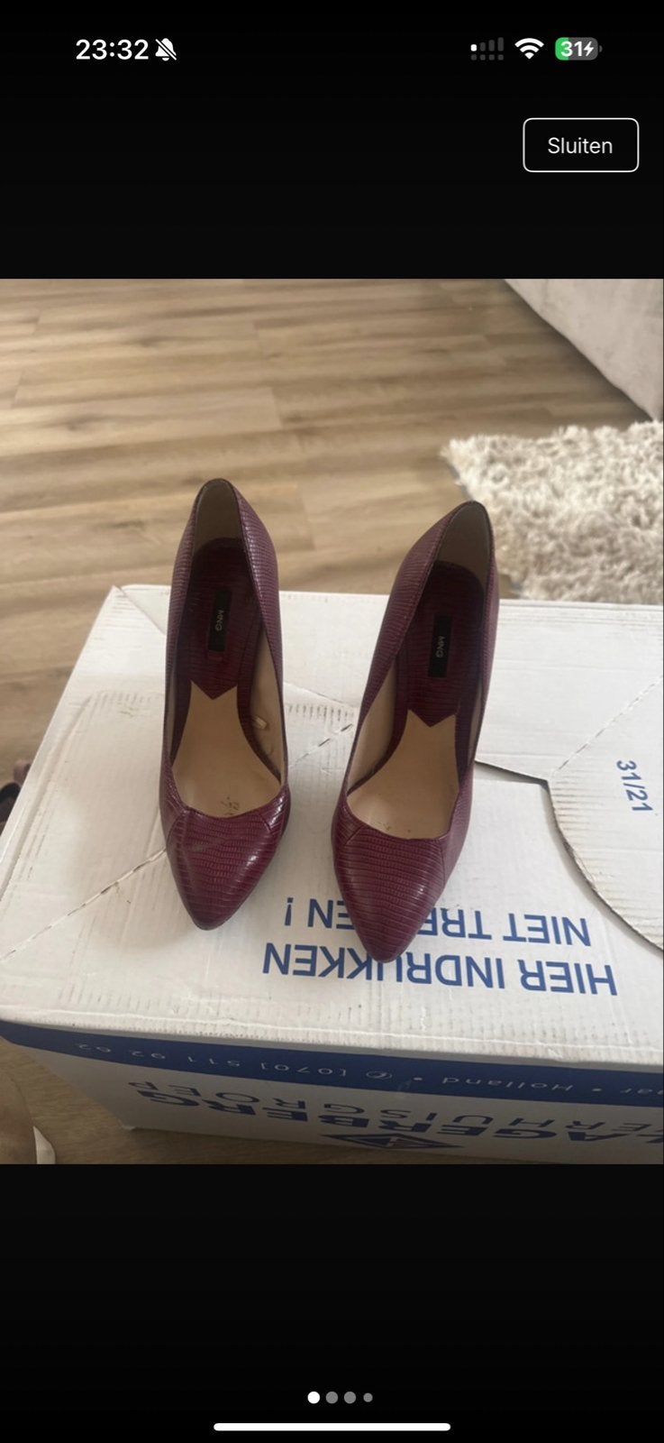 Bordeauxrode pumps met hoge hakken, Ophalen, Pumps, Gedragen, Rood
