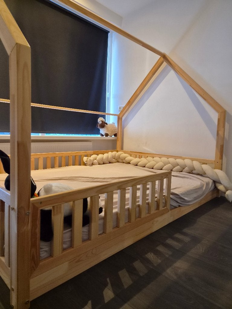 Bedhuisje Nolita van Petit Puk (140x200), 180 cm of meer, Ophalen, Lattenbodem, 100 cm of meer
