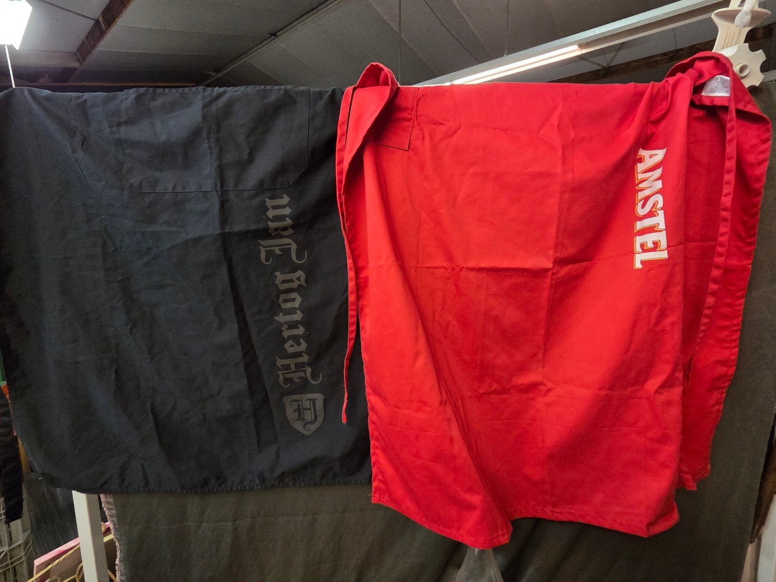 2 schorten. (Hertogjan en amstel), Verzamelen, Biermerken, Ophalen of Verzenden, Amstel