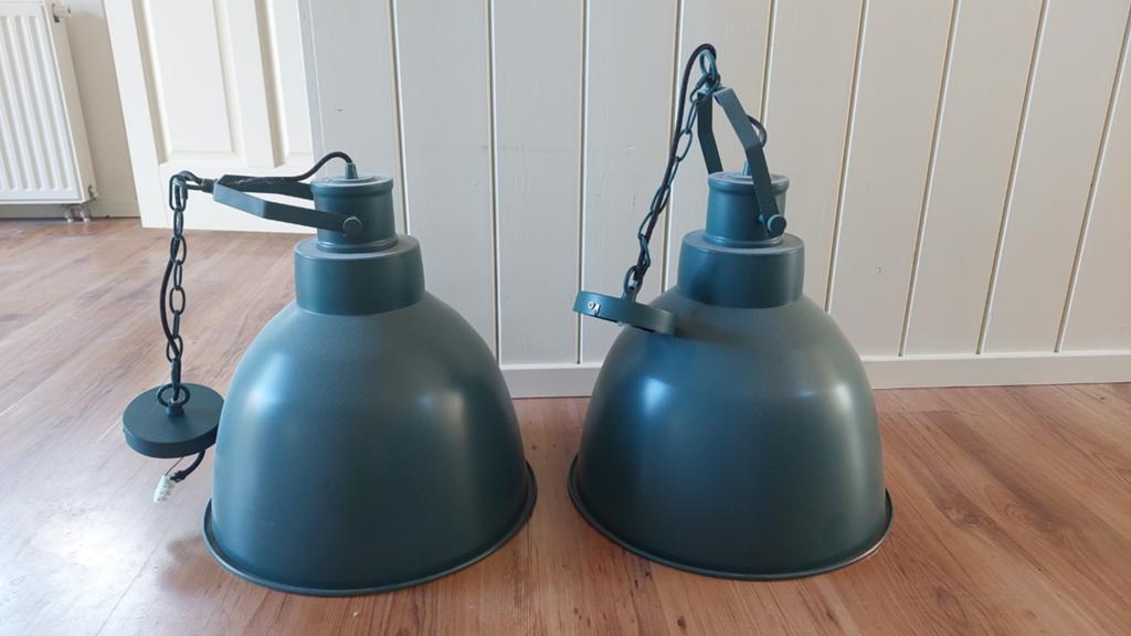 2x Hanglampen petrol blauw, doorsnee 40 cm, Ophalen, Gebruikt, Modern, Industrieel, Metaal