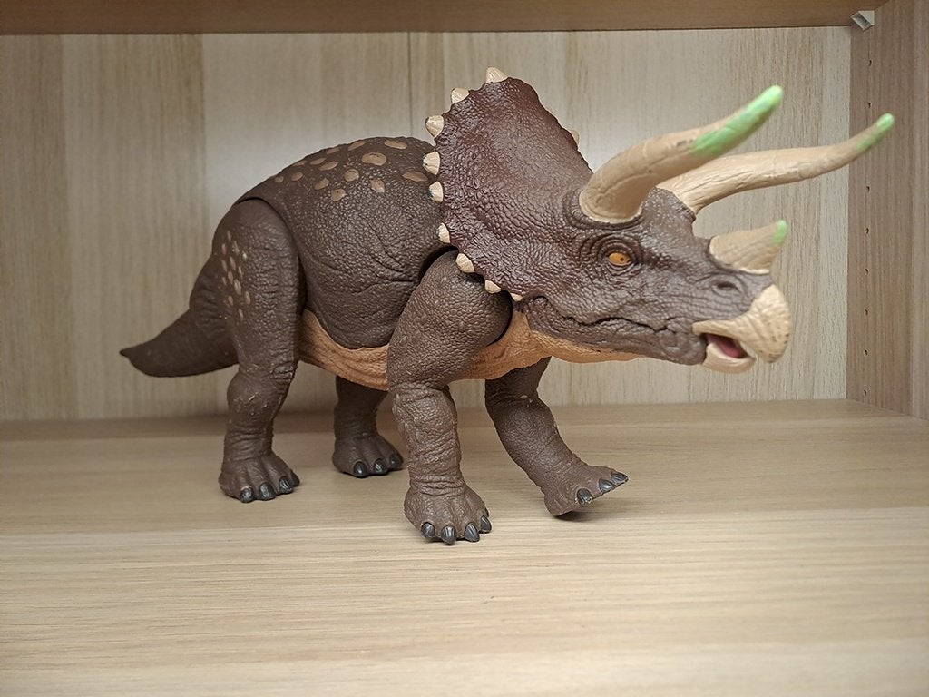 Jurassic World Dino Trackers Triceratops, Kinderen en Baby's, Ophalen of Verzenden, Gebruikt