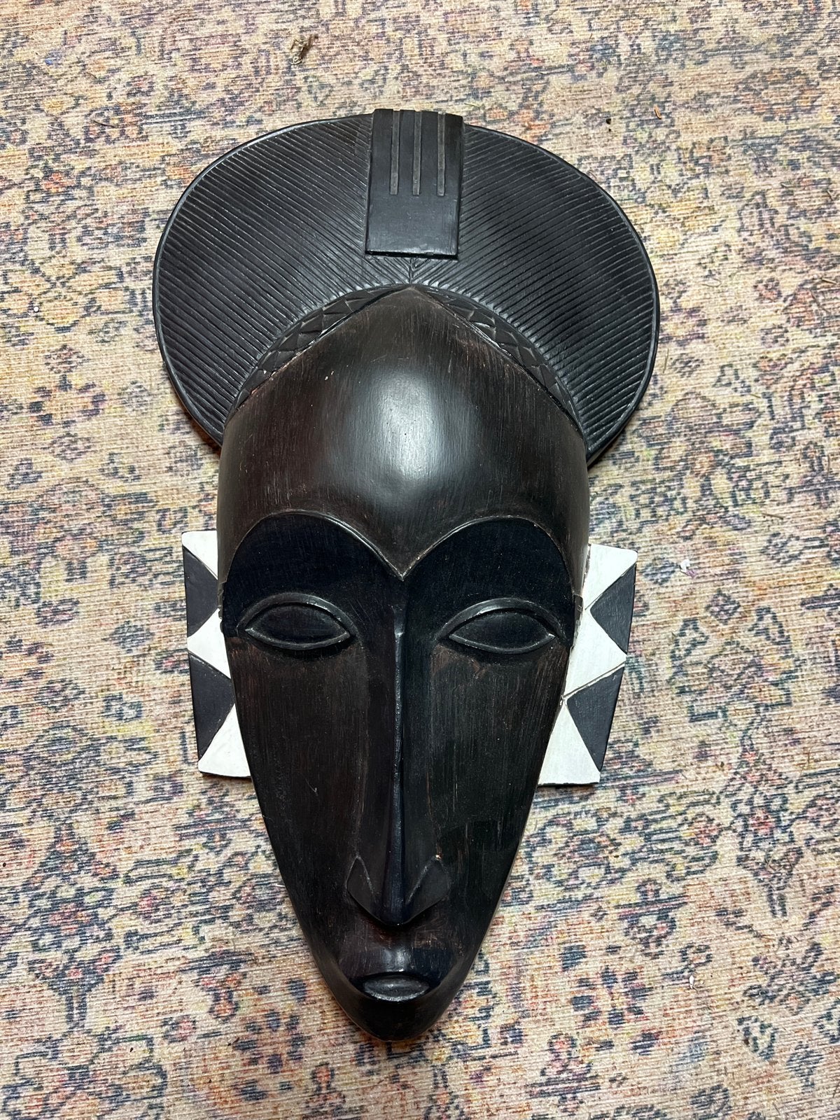 Afrikaans masker - Houtsnijwerk - Wanddecoratie, Huis en Inrichting, Wandhanger, Hout, Meerkleurig, Ophalen of Verzenden