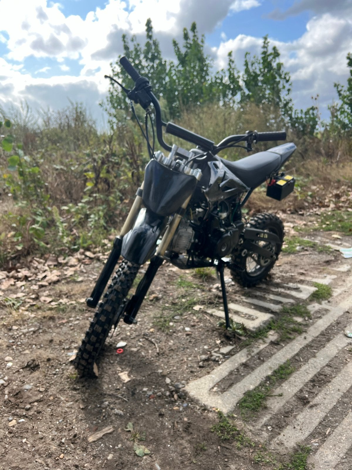 125cc 4-takt crosser - Zeer snelle optrek, zo goed als nieuw, Fietsen en Brommers, Brommers | Crossbrommers, Ophalen, Zo goed als nieuw