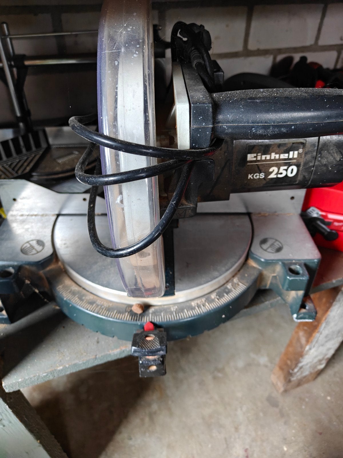 Einhell KGS 250 Afkortzaag - Gebruikt, Doe-het-zelf en Verbouw, Gereedschap | Zaagmachines, Gebruikt, Afkortzaag, 600 tot 1200 watt