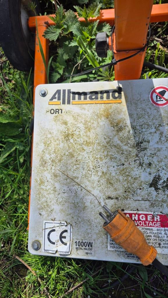 Allmand 1000W Bouwlamp / Lichtmast op wielen, Doe-het-zelf en Verbouw, Bouwverlichting, Ophalen, Gebruikt, Met statief, Lamp met armatuur