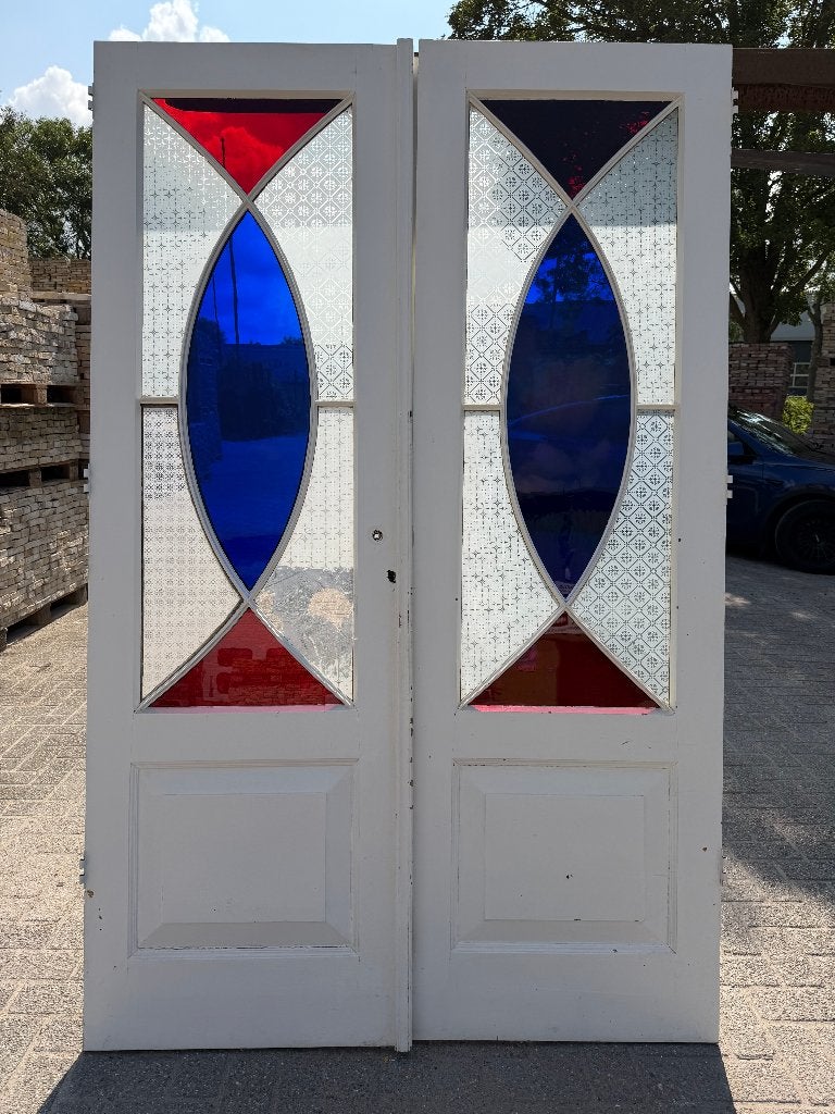 Prachtige set openslaande deuren met gekleurd glas 215x135cm