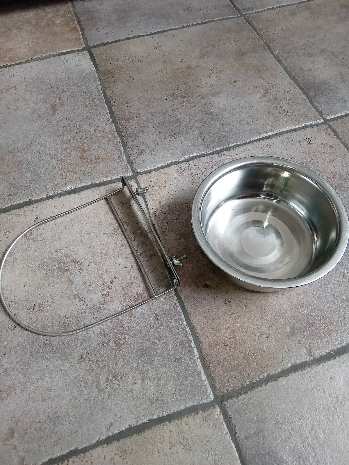 Honden voer of waterbak voor in de bench, Dieren en Toebehoren, Ophalen of Verzenden, Gebruikt