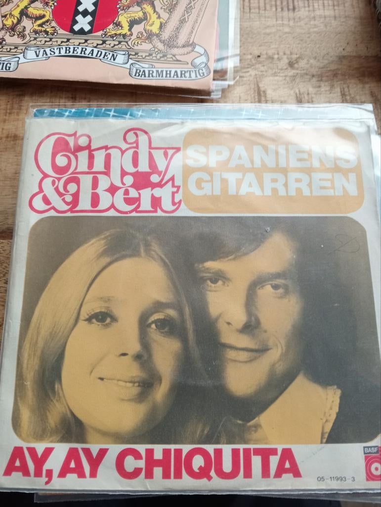 Cindy & Bert - spaniens gitarren, Ophalen of Verzenden, Zo goed als nieuw, Nederlandstalig