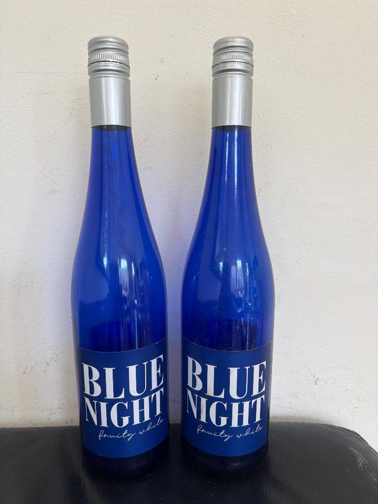 2 Lege flessen Blue Night 0,75 liter, Ophalen of Verzenden, Zo goed als nieuw, Verpakking