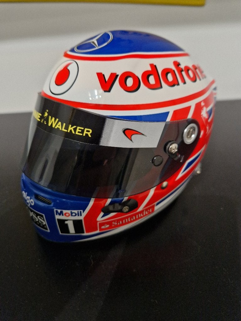 Jenson Button 2010 Vodafone McLaren Mercedes 1:2 helm, Ophalen of Verzenden, Zo goed als nieuw, Formule 1