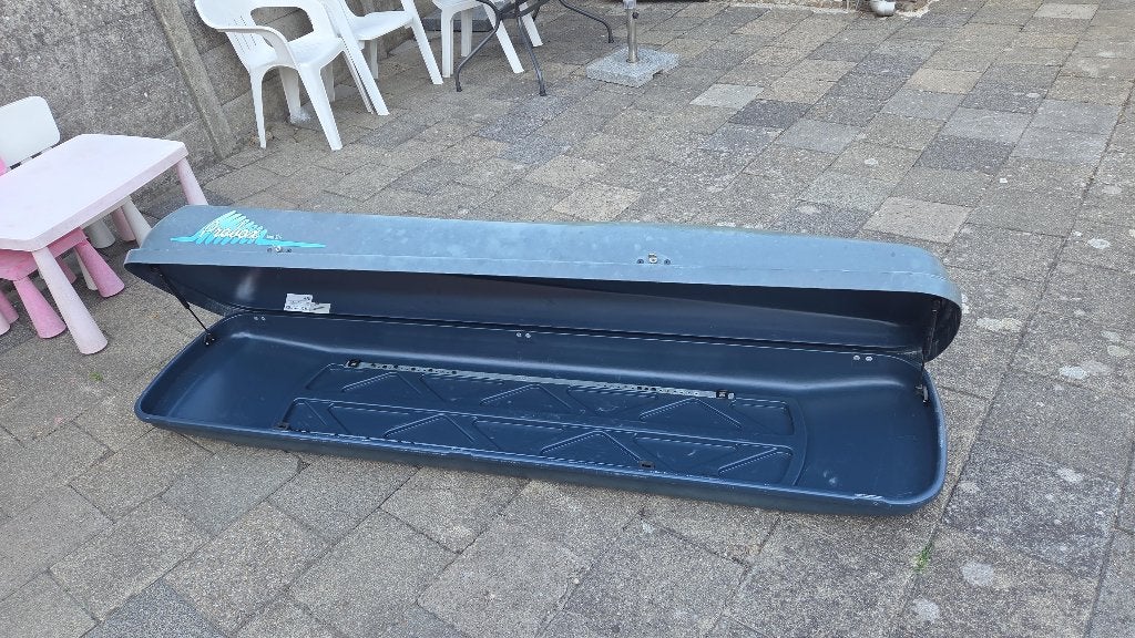Hapro Dakkoffer 320 liter met Mont Blanc dakdragers, Ophalen, Gebruikt